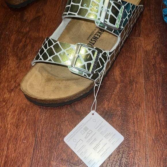 NWT Birkenstock Mineral Gator Green Suede sandal - Picture 4 of 5